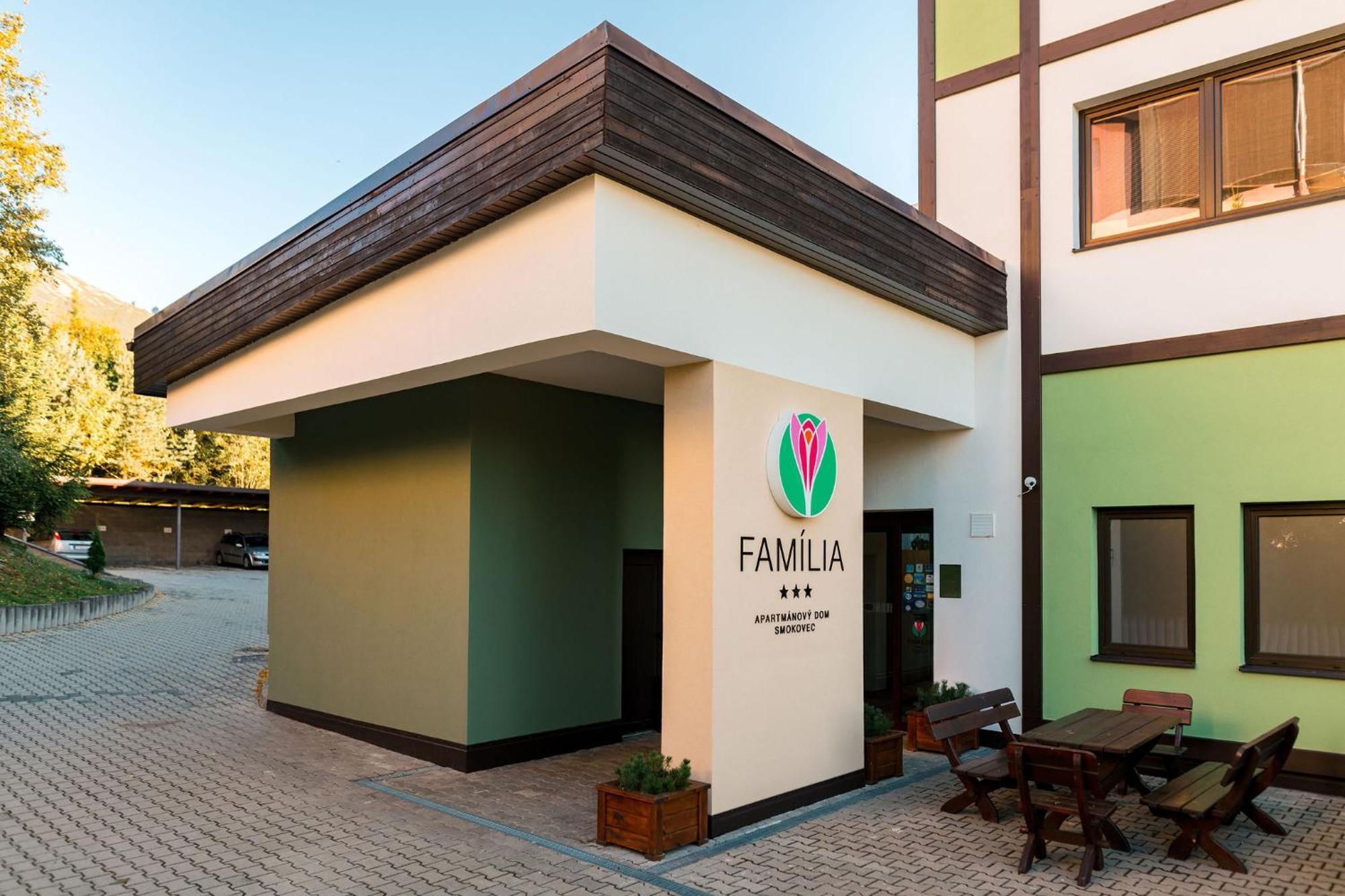 Apartmanovy Dom Familia Smokovec Високи Татри Екстериор снимка